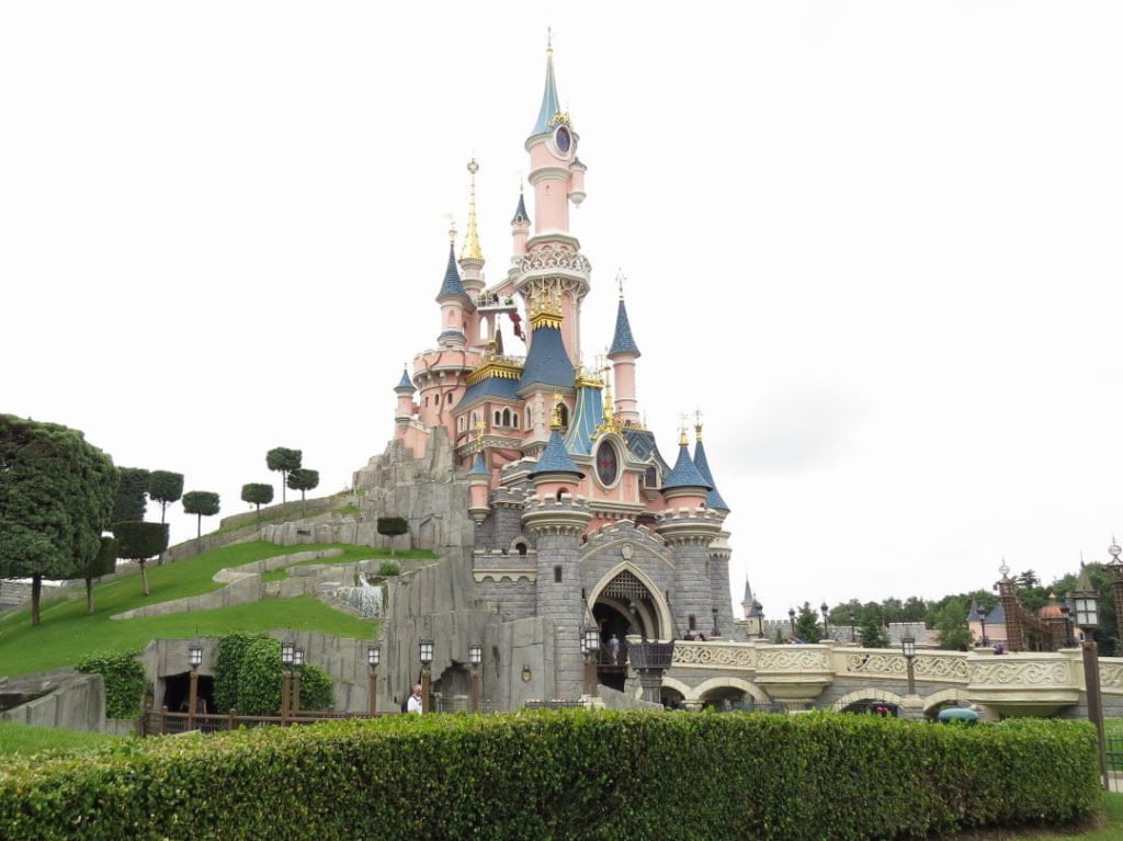 Castelo da Bela Adormecida - A Disney Paris vale a pena? 